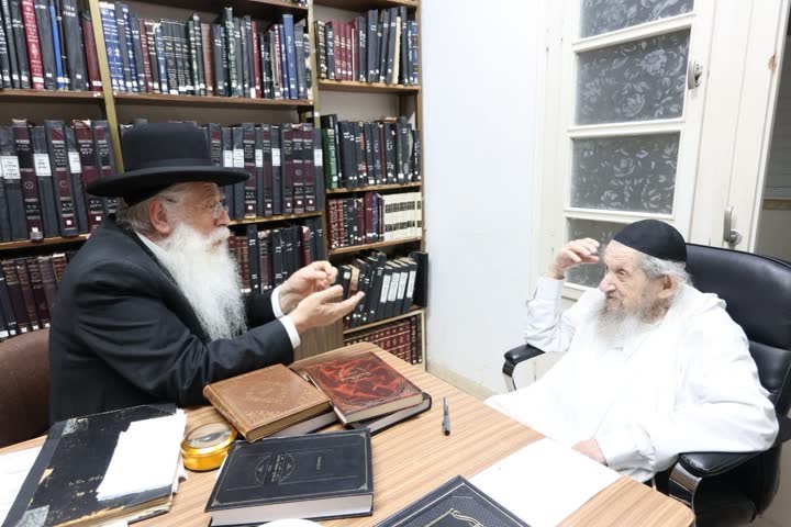 חבר הכנסת פרוש מתברך אצל מרן הגר״ד לנדו