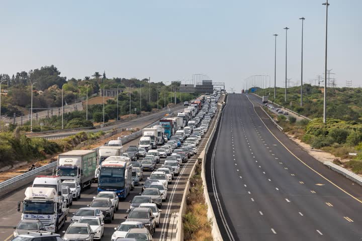 עומסי תנועה בכבישים