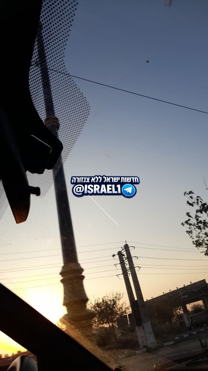 שובל של טיל בשמיים