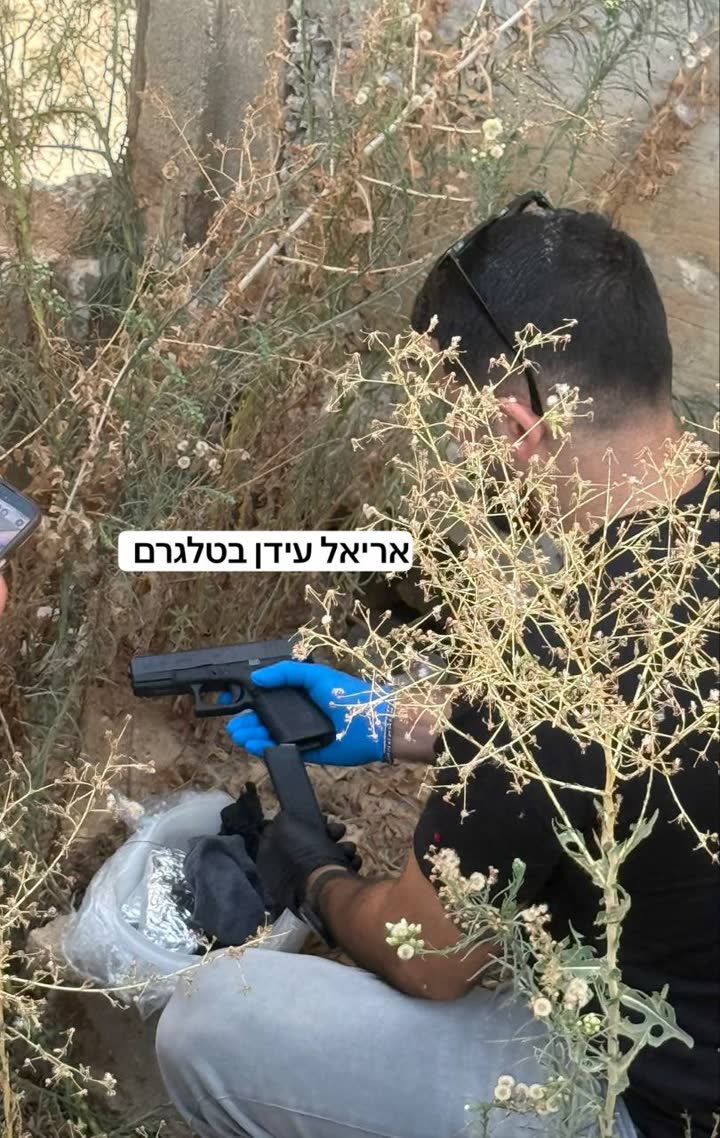 אקדח שאותר במהלך הפעילות המשטרתית