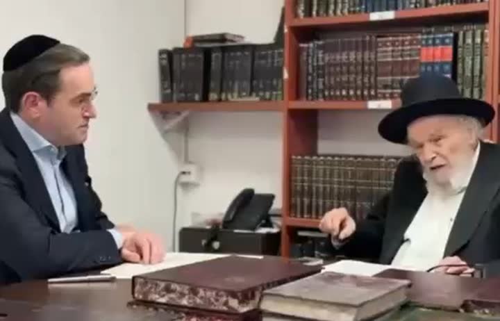 ראש הישיבה בשיחה